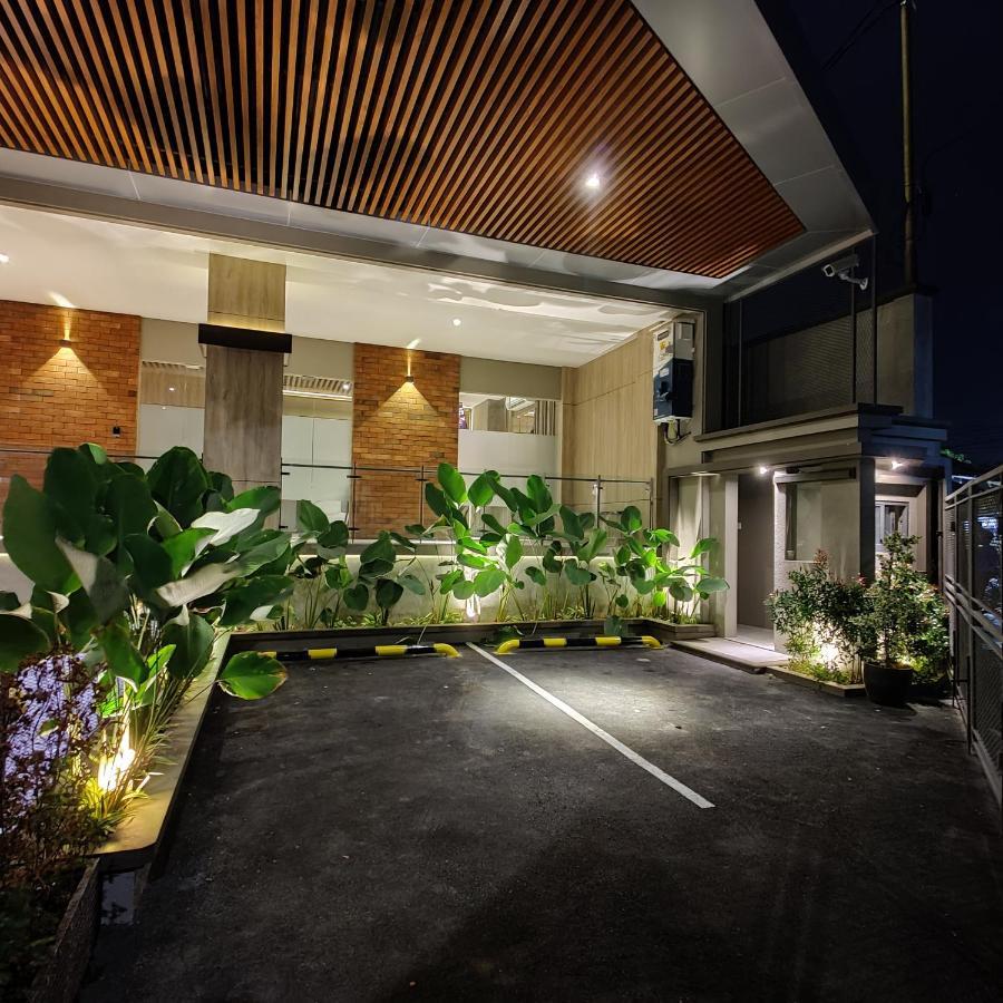 ג'קרטה The Mango Suites By Flat06 מראה חיצוני תמונה