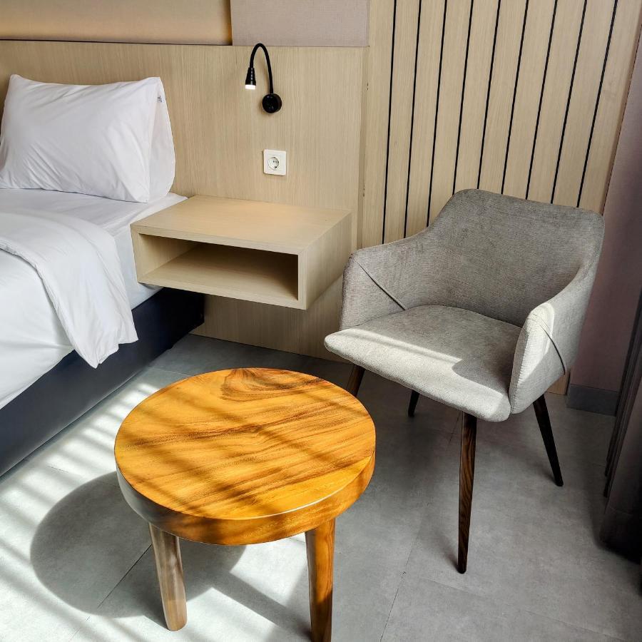 ג'קרטה The Mango Suites By Flat06 מראה חיצוני תמונה